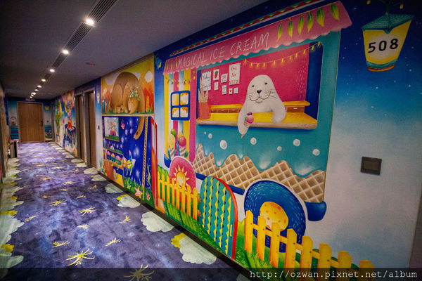 [住宿]住進童話世界裡的幻彩花園～高雄秝芯旅店（駁二愛河館）。