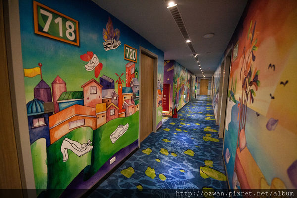 [住宿]住進童話世界裡的幻彩花園～高雄秝芯旅店（駁二愛河館）。