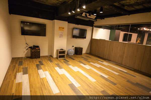 [住宿]住進童話世界裡的幻彩花園～高雄秝芯旅店（駁二愛河館）。