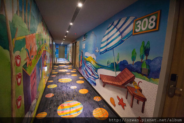 [住宿]住進童話世界裡的幻彩花園～高雄秝芯旅店（駁二愛河館）。