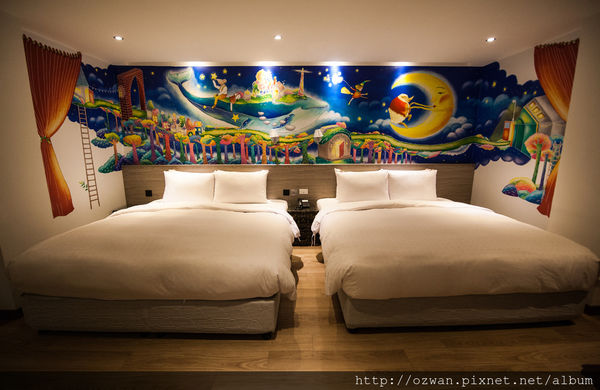 [住宿]住進童話世界裡的幻彩花園～高雄秝芯旅店（駁二愛河館）。