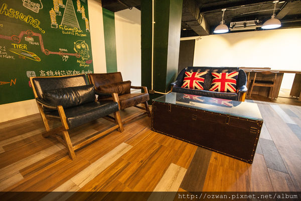 [住宿]住進童話世界裡的幻彩花園～高雄秝芯旅店（駁二愛河館）。