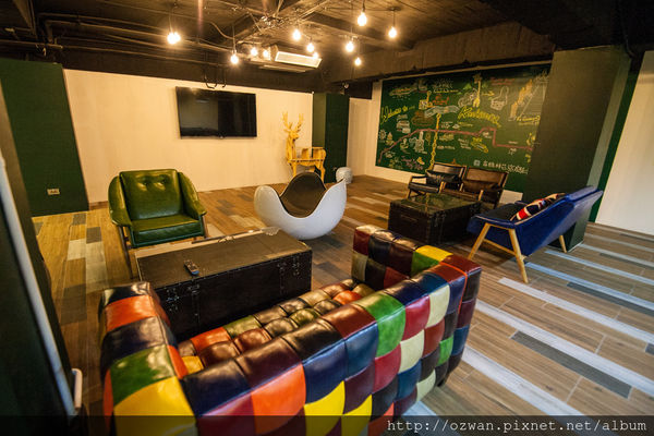 [住宿]住進童話世界裡的幻彩花園～高雄秝芯旅店（駁二愛河館）。