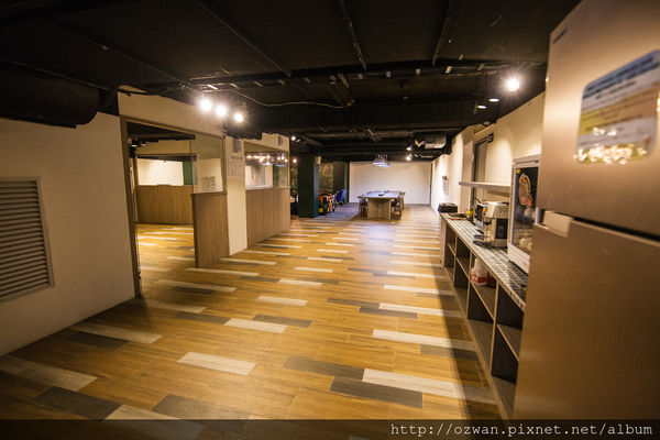 [住宿]住進童話世界裡的幻彩花園～高雄秝芯旅店（駁二愛河館）。