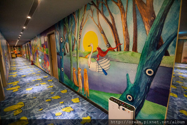 [住宿]住進童話世界裡的幻彩花園～高雄秝芯旅店（駁二愛河館）。