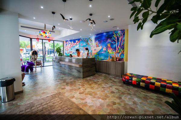 [住宿]住進童話世界裡的幻彩花園～高雄秝芯旅店（駁二愛河館）。