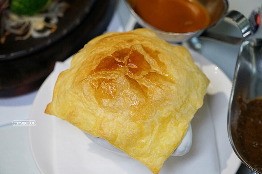 老饕帶路！！隱藏在田園間的絕美森林系景觀餐廳，如夢似幻的玻璃屋，享受著主廚精心手作料理，就來場浪漫的邂逅～ 