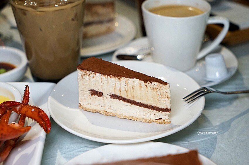 老饕帶路！！隱藏在田園間的絕美森林系景觀餐廳，如夢似幻的玻璃屋，享受著主廚精心手作料理，就來場浪漫的邂逅～ 