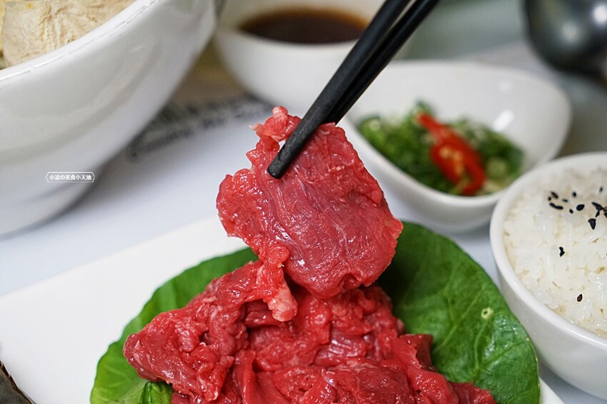 老饕帶路！！隱藏在田園間的絕美森林系景觀餐廳，如夢似幻的玻璃屋，享受著主廚精心手作料理，就來場浪漫的邂逅～ 