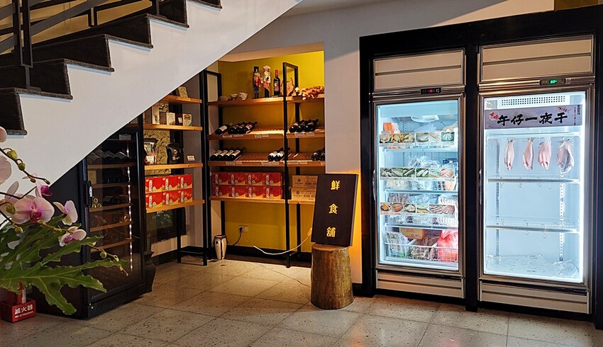 老饕帶路！！隱藏在田園間的絕美森林系景觀餐廳，如夢似幻的玻璃屋，享受著主廚精心手作料理，就來場浪漫的邂逅～ 