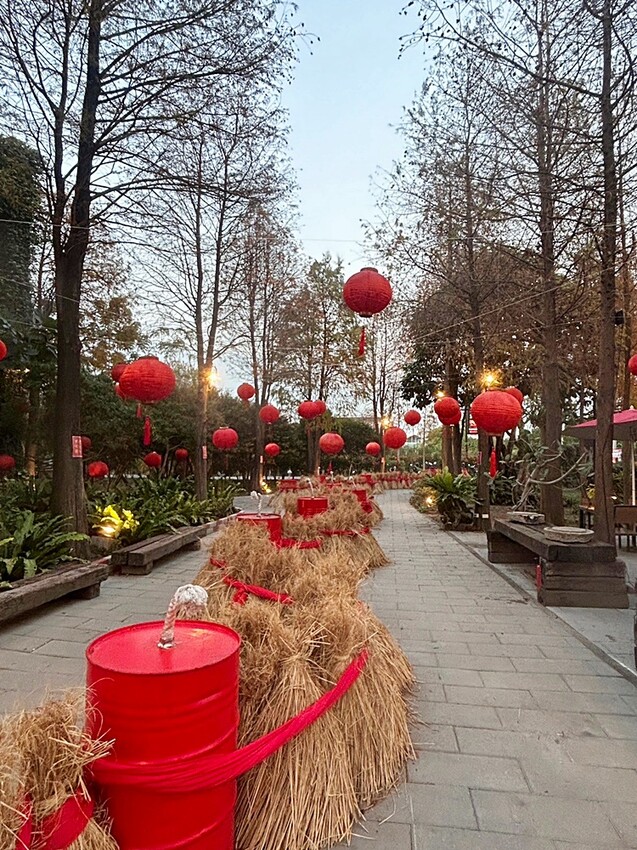 老饕帶路！！隱藏在田園間的絕美森林系景觀餐廳，如夢似幻的玻璃屋，享受著主廚精心手作料理，就來場浪漫的邂逅～ 