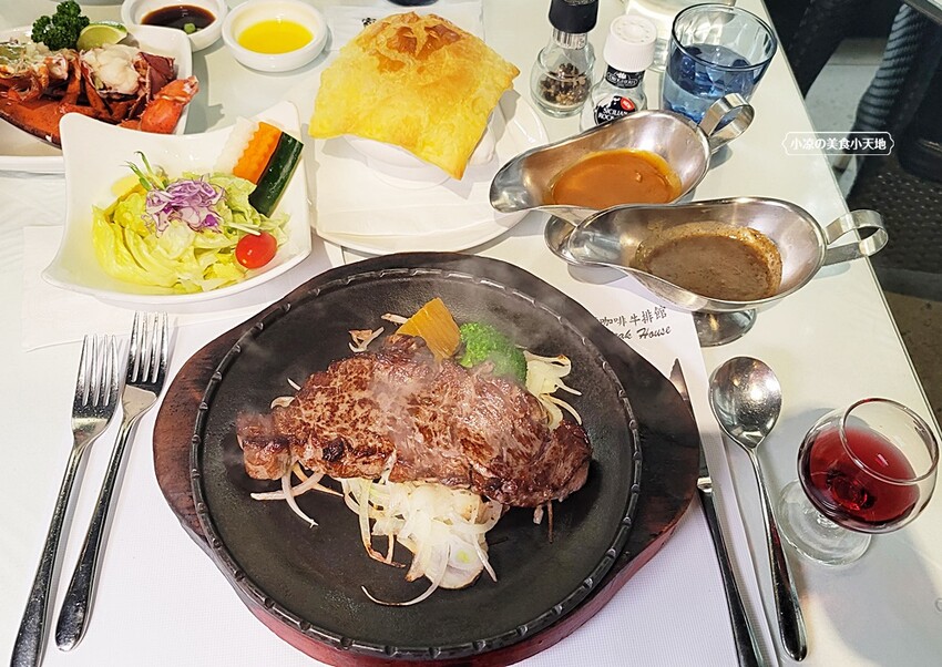 老饕帶路！！隱藏在田園間的絕美森林系景觀餐廳，如夢似幻的玻璃屋，享受著主廚精心手作料理，就來場浪漫的邂逅～ 