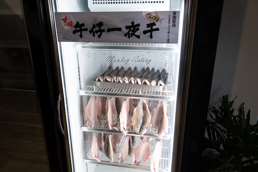 【彰化美食】家園藝術咖啡牛排館│北斗最美森林系庭園餐廳，40年老字號高CP值牛排火鍋簡餐。彰化田尾一日遊必吃 - 貪吃猴的幻想