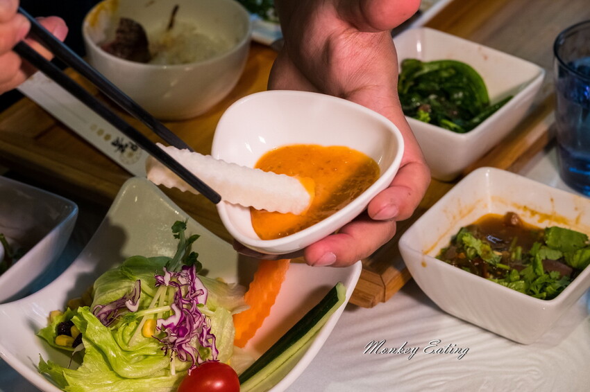 【彰化美食】家園藝術咖啡牛排館│北斗最美森林系庭園餐廳，40年老字號高CP值牛排火鍋簡餐。彰化田尾一日遊必吃 - 貪吃猴的幻想