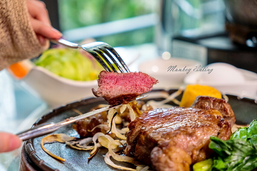 【彰化美食】家園藝術咖啡牛排館│北斗最美森林系庭園餐廳，40年老字號高CP值牛排火鍋簡餐。彰化田尾一日遊必吃 - 貪吃猴的幻想