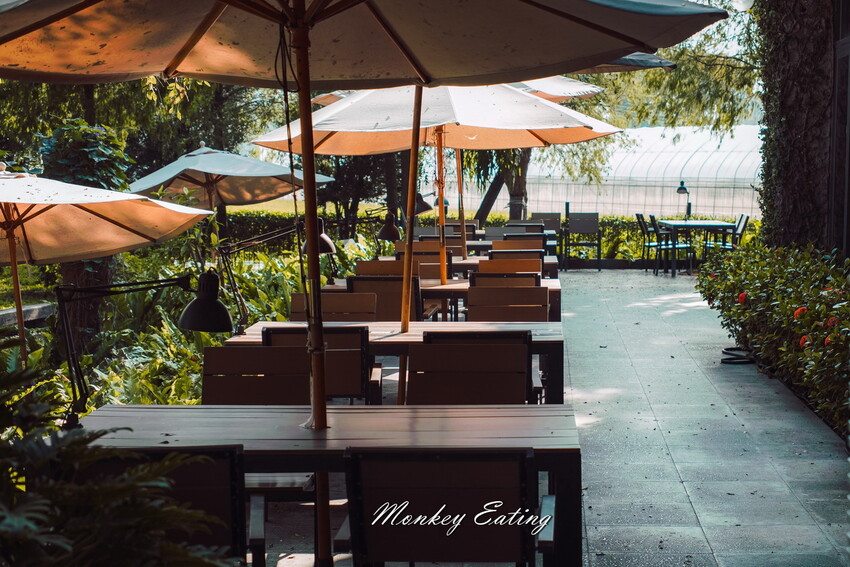 【彰化美食】家園藝術咖啡牛排館│北斗最美森林系庭園餐廳，40年老字號高CP值牛排火鍋簡餐。彰化田尾一日遊必吃 - 貪吃猴的幻想
