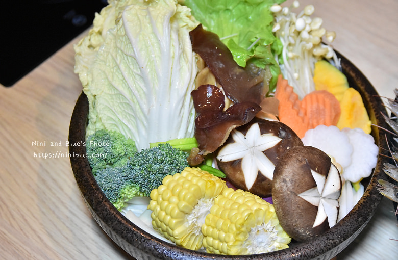 台中公益路火鍋春花秋實海鮮和牛鍋物25