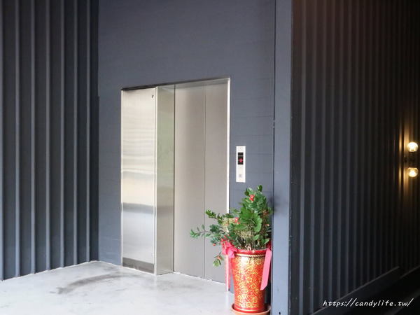 春花秋實 海鮮和牛鍋物：台中美食│春花秋實海鮮和牛鍋物〃頂級鍋物推薦!!活體海鮮入料，食材新鮮又實在，雙人套餐超澎湃～