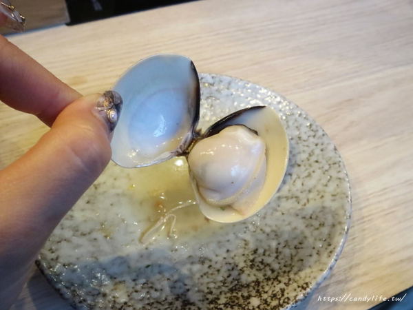 春花秋實 海鮮和牛鍋物：台中美食│春花秋實海鮮和牛鍋物〃頂級鍋物推薦!!活體海鮮入料，食材新鮮又實在，雙人套餐超澎湃～