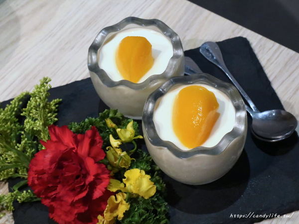 春花秋實 海鮮和牛鍋物：台中美食│春花秋實海鮮和牛鍋物〃頂級鍋物推薦!!活體海鮮入料，食材新鮮又實在，雙人套餐超澎湃～