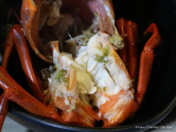 春花秋實 海鮮和牛鍋物：台中美食│春花秋實海鮮和牛鍋物〃頂級鍋物推薦!!活體海鮮入料，食材新鮮又實在，雙人套餐超澎湃～