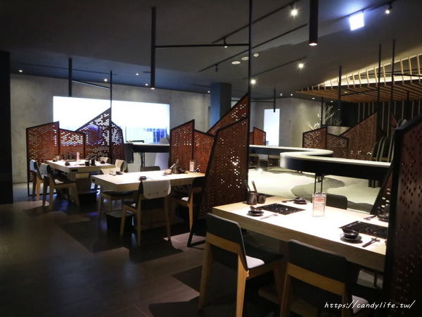 春花秋實 海鮮和牛鍋物：台中美食│春花秋實海鮮和牛鍋物〃頂級鍋物推薦!!活體海鮮入料，食材新鮮又實在，雙人套餐超澎湃～