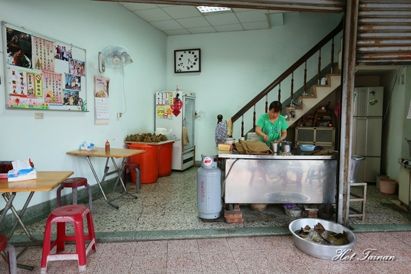 明和菜粽:【台南美食】只賣兩小時就完售!比幽靈更幽靈的粽子老店:明和菜粽