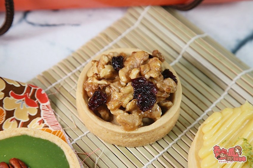 【台南伴手禮】貨櫃屋內的人氣排隊七彩貝果,連明星都愛的台南好滋味:甜蜜點-日式貝果專家 - 熱血玩台南。跳躍新世界