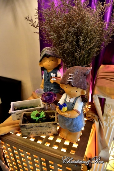 【新北。美食】新莊 / 花屋咖啡早午餐，小木屋裡的花園，感受愜意閒暇的早晨與午後，榮富國小旁