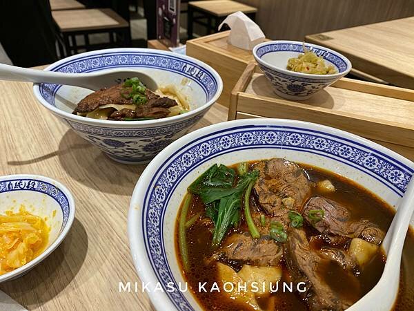 2020年段純貞菜單 109年 段純貞用餐紀錄 乾拌麵 牛肉拌麵 夢時代美食街 百貨美食街