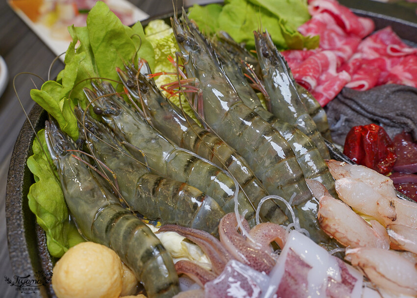 韓城石頭火鍋|台南火鍋:台南必吃老版石頭火鍋!!打卡麻辣鍋底免費送,壽星打卡再送肉盤 @緹雅瑪 美食旅遊趣