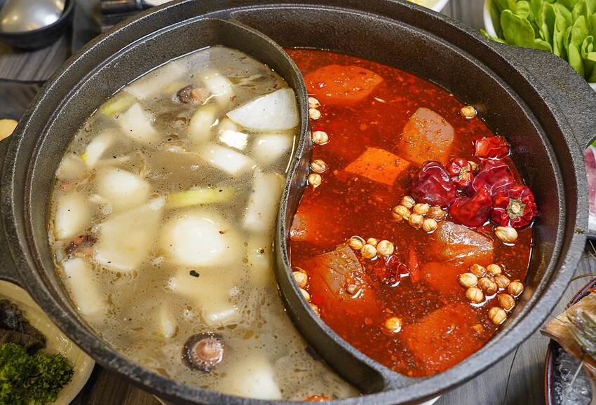 韓城石頭火鍋|台南火鍋:台南必吃老版石頭火鍋!!打卡麻辣鍋底免費送,壽星打卡再送肉盤 @緹雅瑪 美食旅遊趣