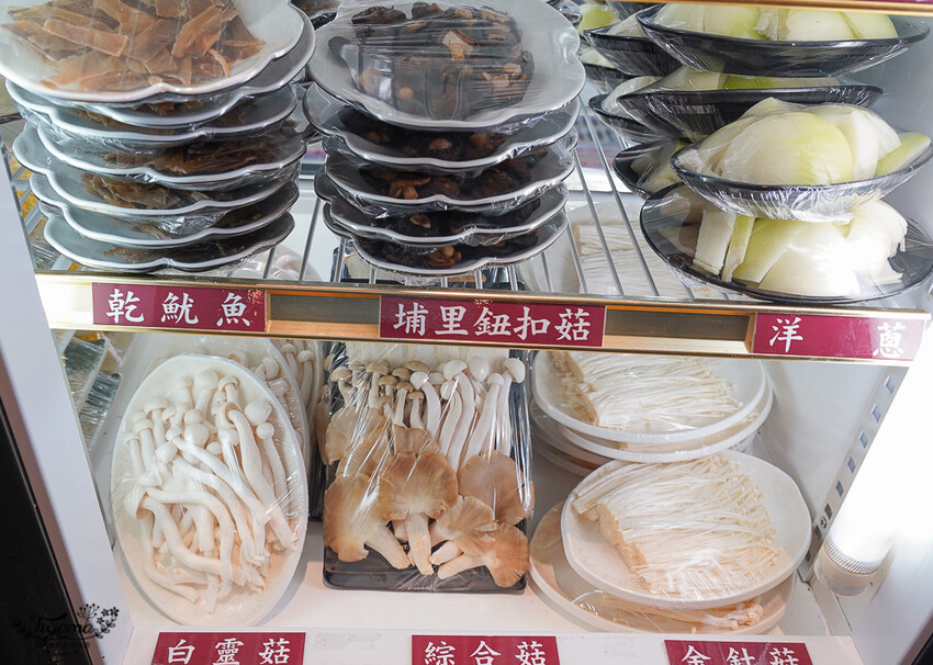 韓城石頭火鍋|台南火鍋:台南必吃老版石頭火鍋!!打卡麻辣鍋底免費送,壽星打卡再送肉盤 @緹雅瑪 美食旅遊趣