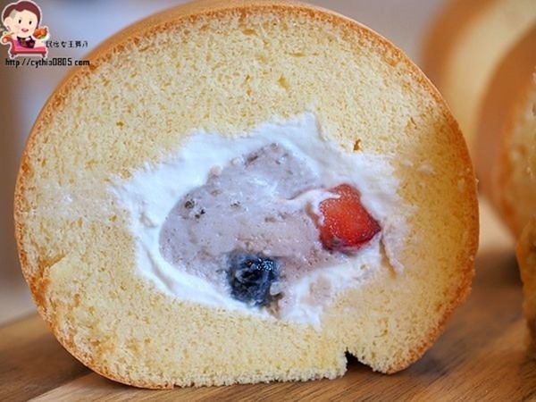 桃園中壢美食-Sugar Angel 棠芯兔-低糖好吃的生乳捲專賣店,彌月蛋糕的首選哦~~(邀約) @民宿女王芽月-美食.旅遊.全台趴趴走