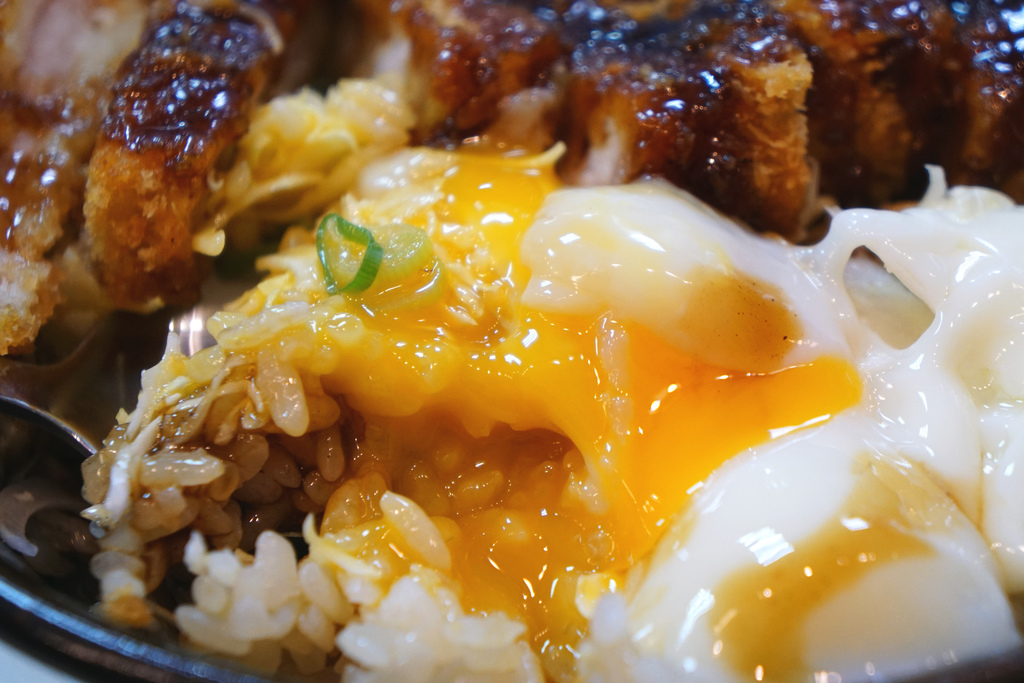 日式原味豬排蓋飯