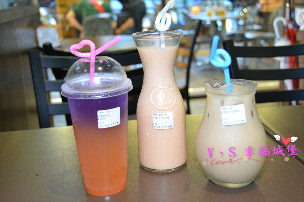 【新北美食】新莊銅板美食 莫札特咖啡早午餐&西點小舖 ~ 平價大份量的餐點、自製好吃的甜點、隱藏版菜單，是個喝咖啡、吃早午餐的好地方