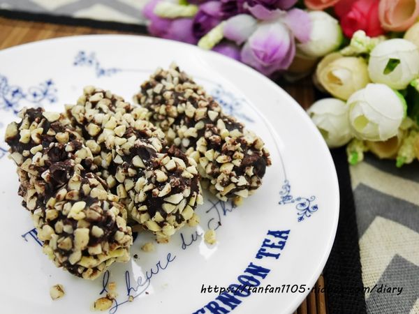 【自然主意】酷覓星 日式黑巧肉鬆煎捲 鹹甜多層次口感 營養又美味 #伴手禮推薦 (6).JPG