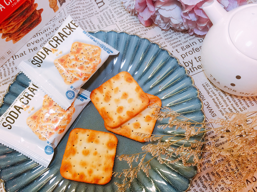 自然主意人氣蘇打餅典藏禮盒,自然主義,素食零食推薦,素餅乾,素零食,拜拜零食,我不是他媽媽,香草椒鹽蘇打餅,進口蘇打餅,有機蘇打餅,低鹽蘇打餅