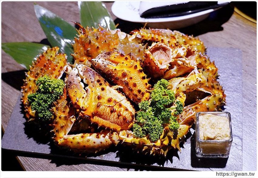 火鍋界的LV吃過嗎?外觀超氣派,還有全店獨立包廂和專人桌邊服務!