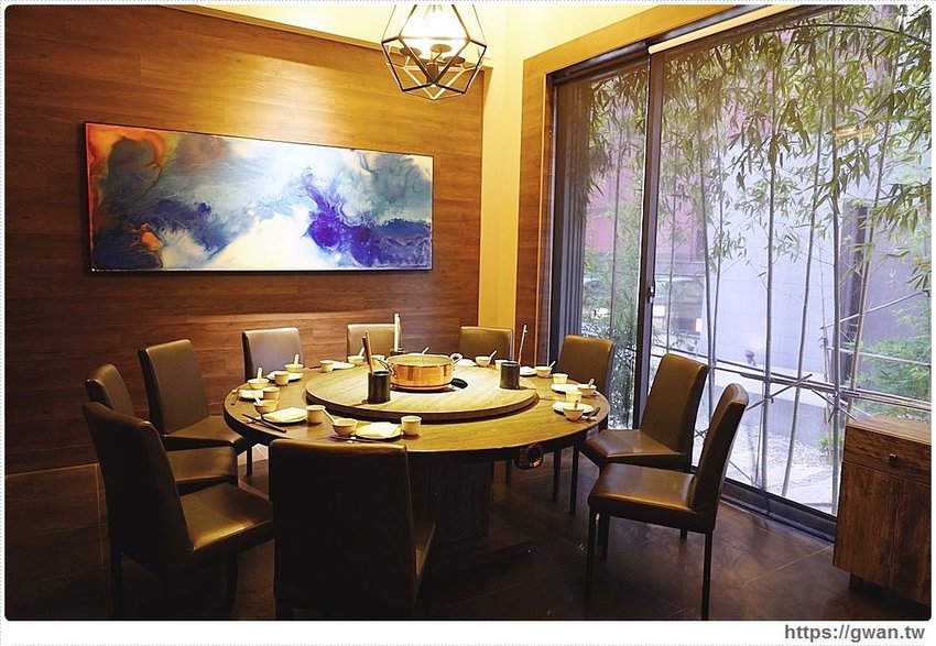 火鍋界的LV吃過嗎?外觀超氣派,還有全店獨立包廂和專人桌邊服務!