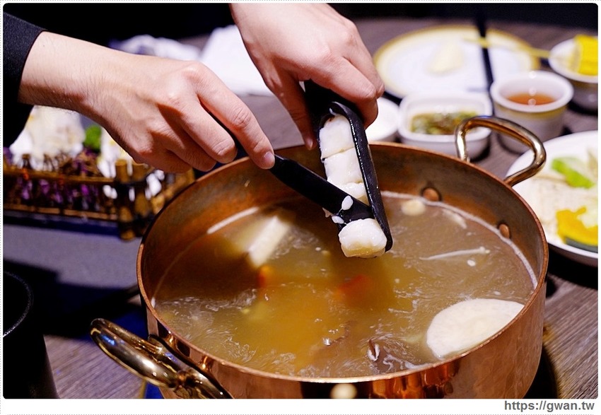 火鍋界的LV吃過嗎?外觀超氣派,還有全店獨立包廂和專人桌邊服務!