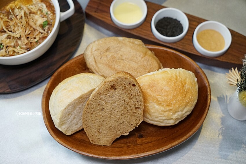 席樂法式餐廳｜台中法式餐廳推薦，約會、慶生聚會必備，擺盤精緻、道道驚豔奢華，網評4.8分，必回訪的高CP料理!