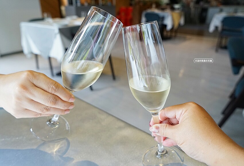 席樂法式餐廳｜台中法式餐廳推薦，約會、慶生聚會必備，擺盤精緻、道道驚豔奢華，網評4.8分，必回訪的高CP料理!