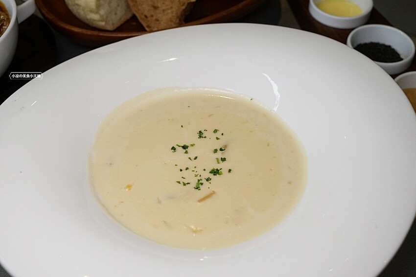 席樂法式餐廳｜台中法式餐廳推薦，約會、慶生聚會必備，擺盤精緻、道道驚豔奢華，網評4.8分，必回訪的高CP料理!