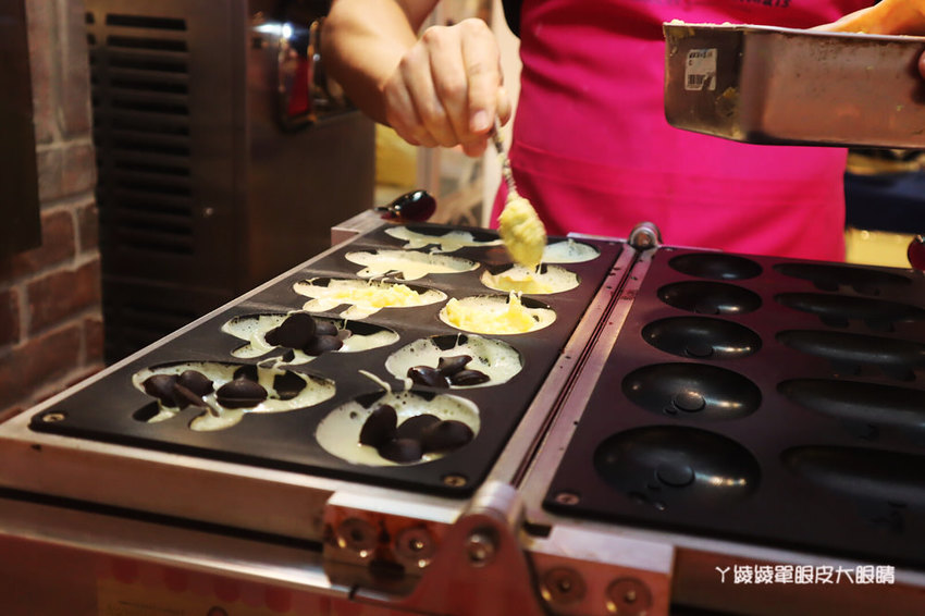 卡娜赫拉快閃新竹巨城！超萌P助跟粉紅兔兔人形燒，先拍照打卡一波