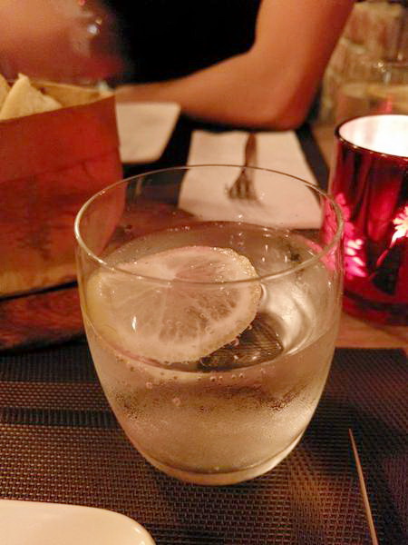 La Piola Taipei 義大利餐廳：La Piola Taipei 義大利餐廳-台北巷弄內的義式餐館 餐點很正統 主廚好親切 聖誕節快到了 趕快帶著另一半去用餐