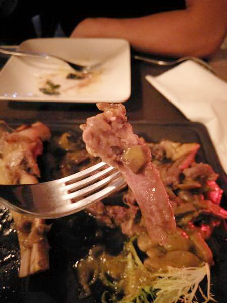 La Piola Taipei 義大利餐廳：La Piola Taipei 義大利餐廳-台北巷弄內的義式餐館 餐點很正統 主廚好親切 聖誕節快到了 趕快帶著另一半去用餐