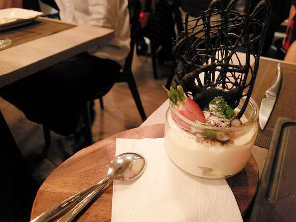 La Piola Taipei 義大利餐廳：La Piola Taipei 義大利餐廳-台北巷弄內的義式餐館 餐點很正統 主廚好親切 聖誕節快到了 趕快帶著另一半去用餐