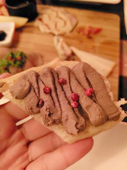 La Piola Taipei 義大利餐廳：La Piola Taipei 義大利餐廳-台北巷弄內的義式餐館 餐點很正統 主廚好親切 聖誕節快到了 趕快帶著另一半去用餐