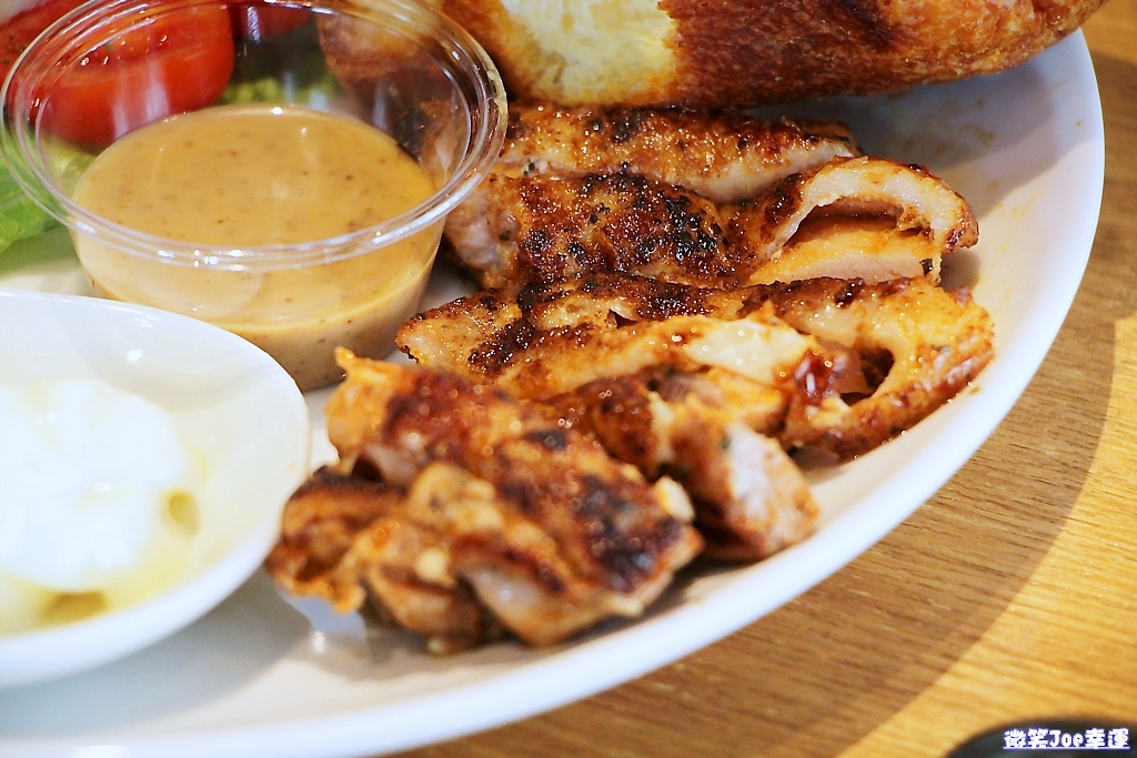 南屯|台中日式風格輕食咖啡館,想與熱門彷真貓頭鷹拍照來這就對了! - 微笑Joe幸運